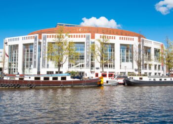 Amsterdam civil servant linked to nearly 100 violent incidents