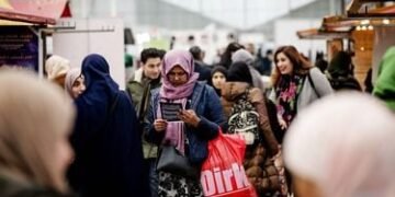 Jonge moslims aan politiek: behandel ons als gelijkwaardigen